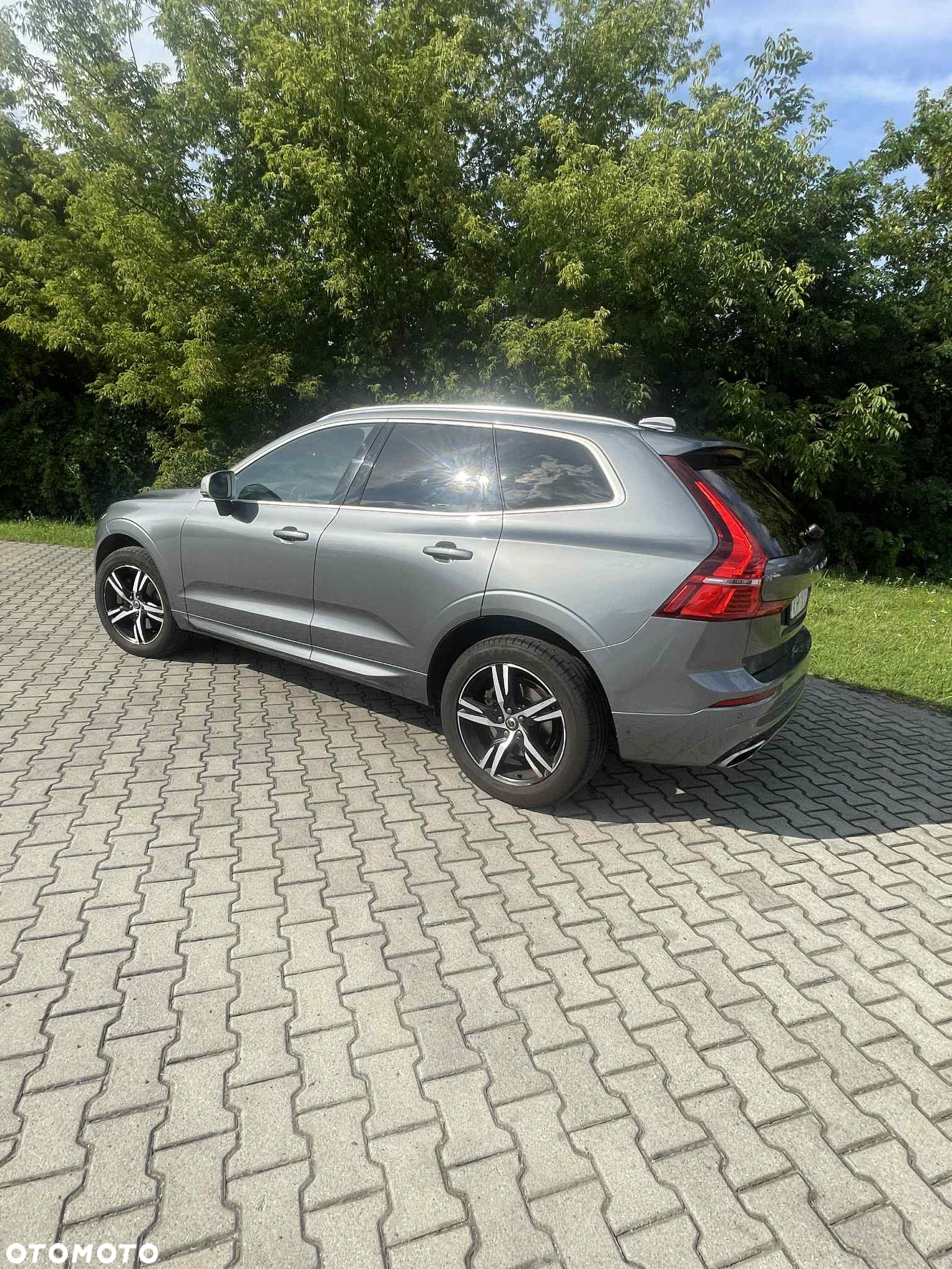 Volvo XC 60 T5 R-Design - 8