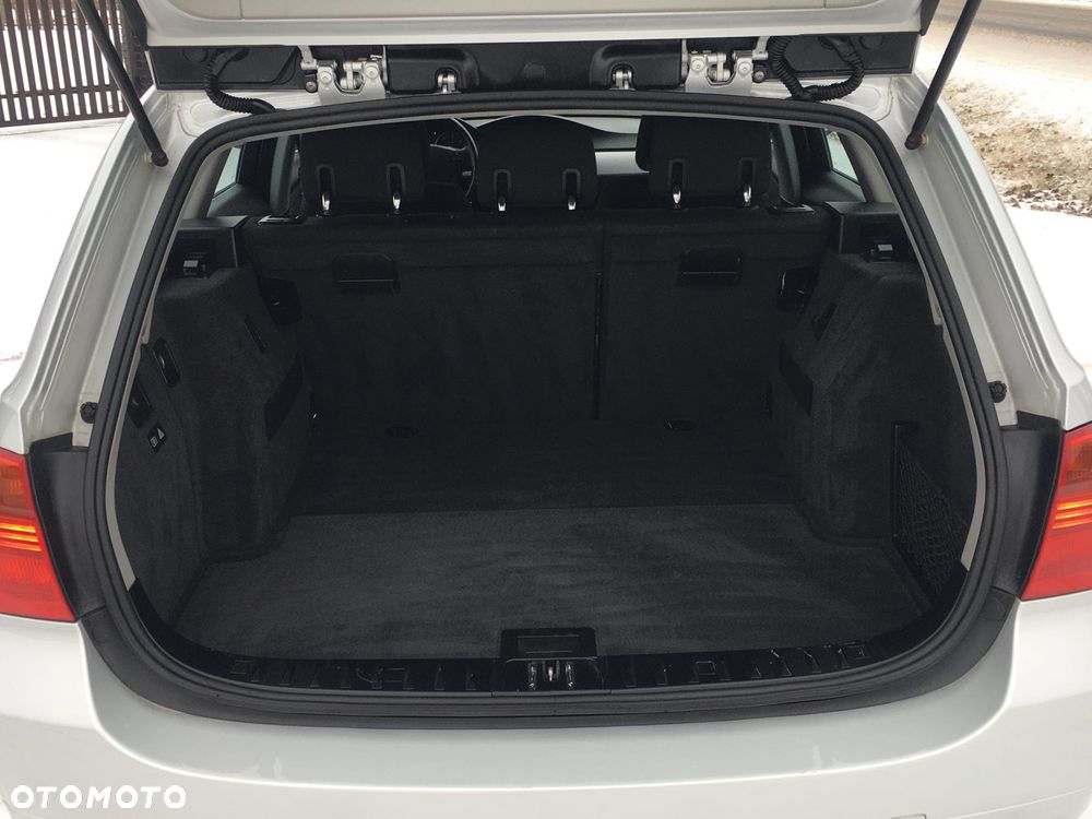 BMW Seria 3 320d - 13