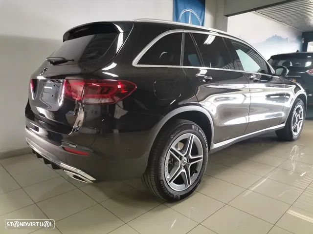 Mercedes-Benz GLC 300 e 4Matic - 3