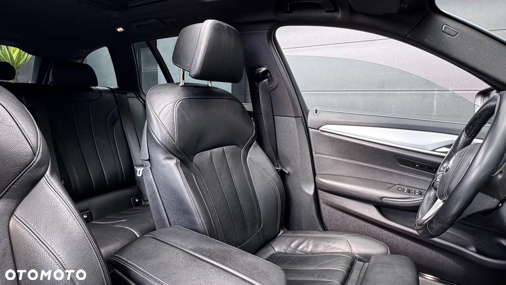 BMW Seria 5 520i M Sport sport - 13