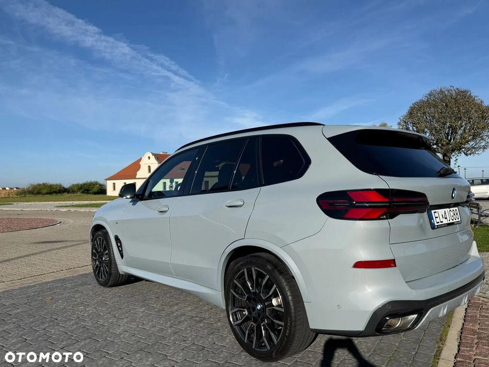BMW X5 2023 photo 2
