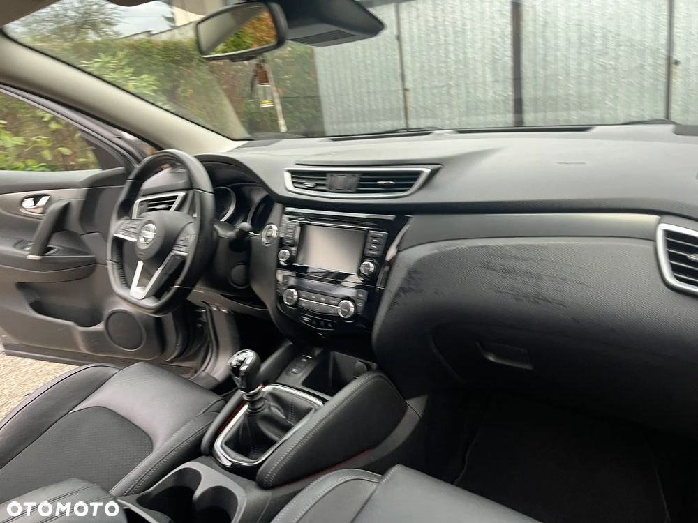 Nissan Qashqai 1.3 DIG-T TEKNA - 9