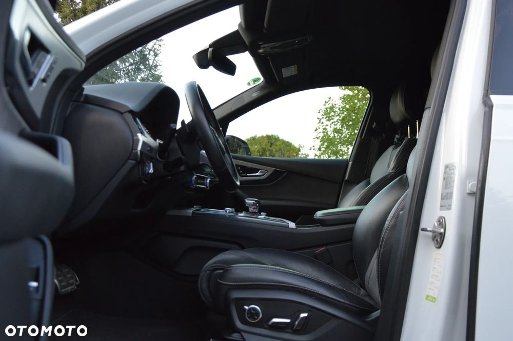 Audi Q7 - 8