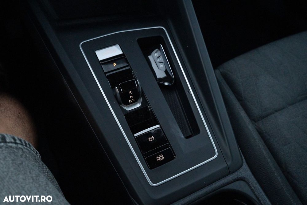 Volkswagen Golf - 15