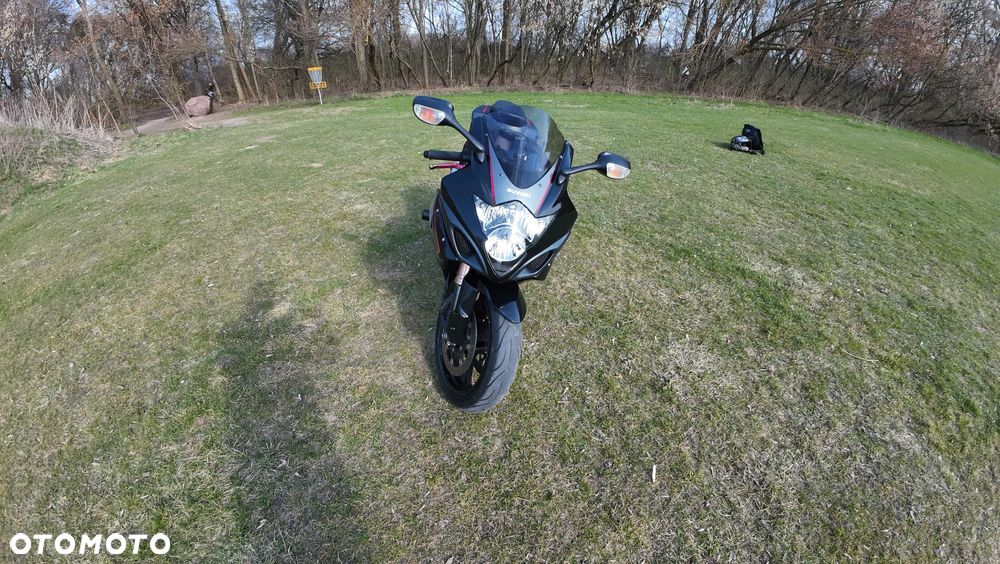Suzuki GSX-R - 10