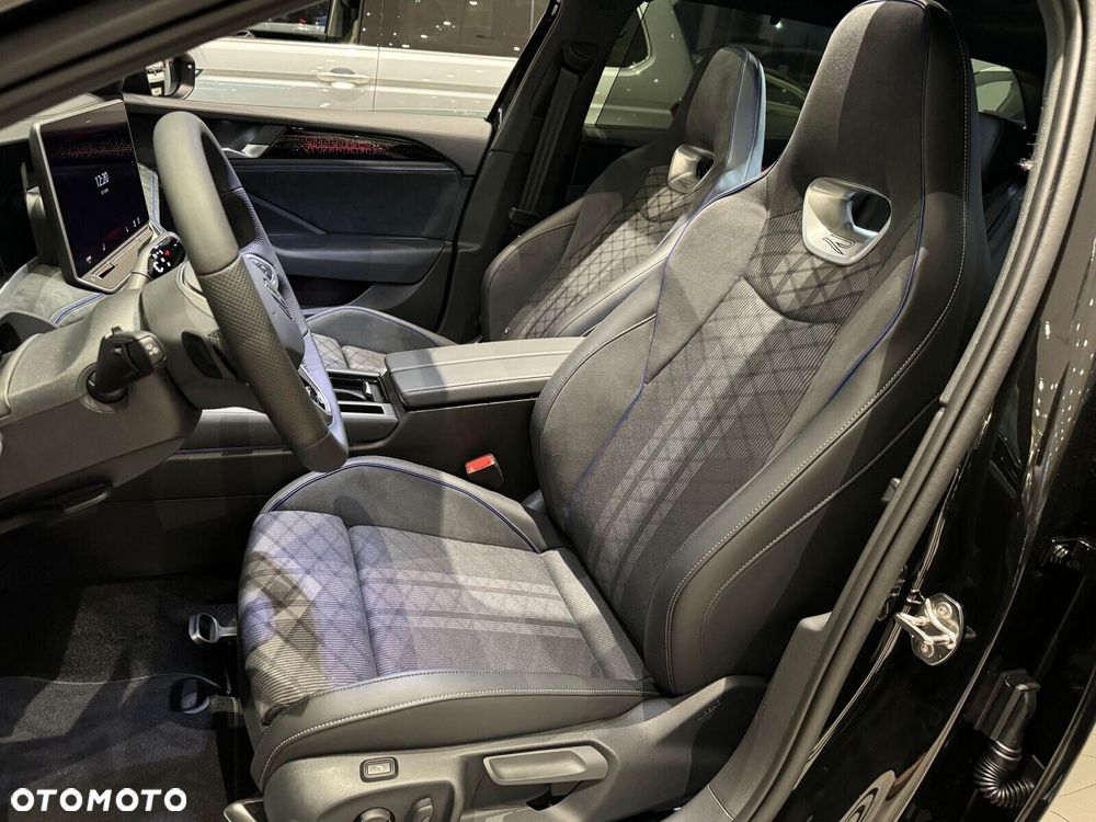 Volkswagen Passat - 10