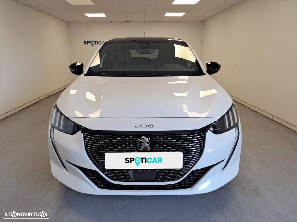 Peugeot 208 2021 photo 2