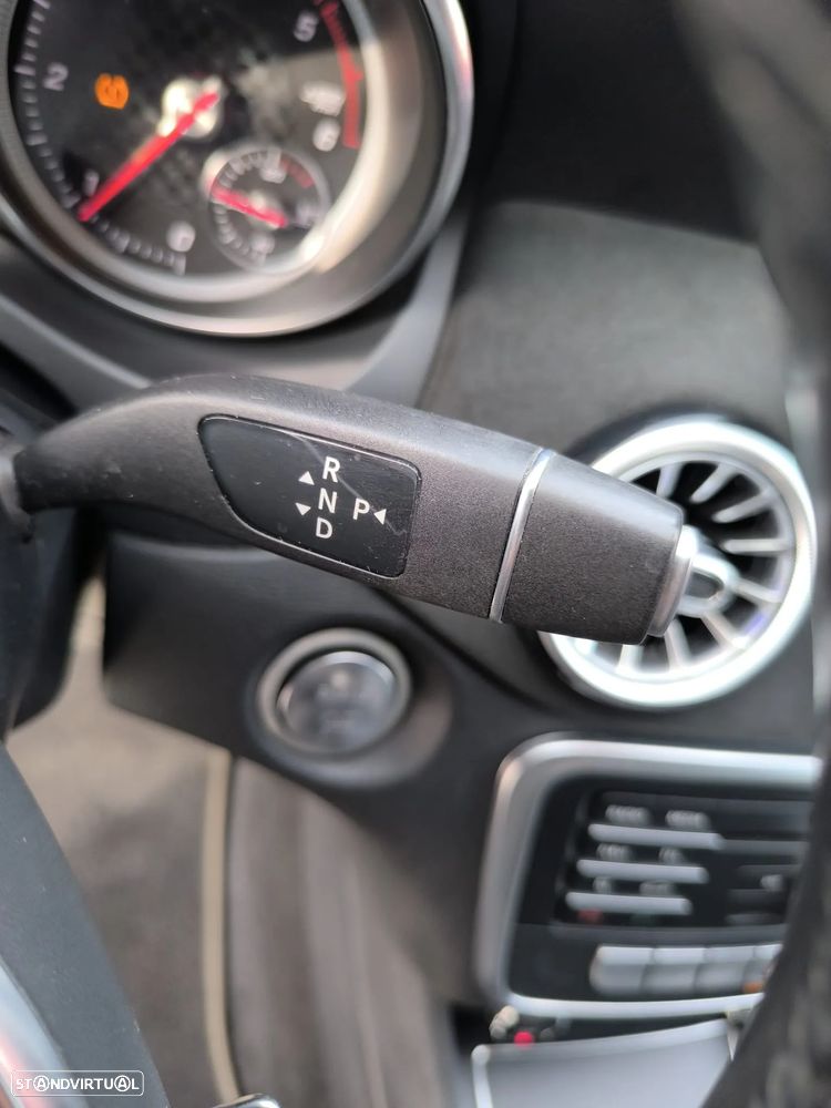 Mercedes-Benz A 180 d 7G-DCT AMG Line - 38