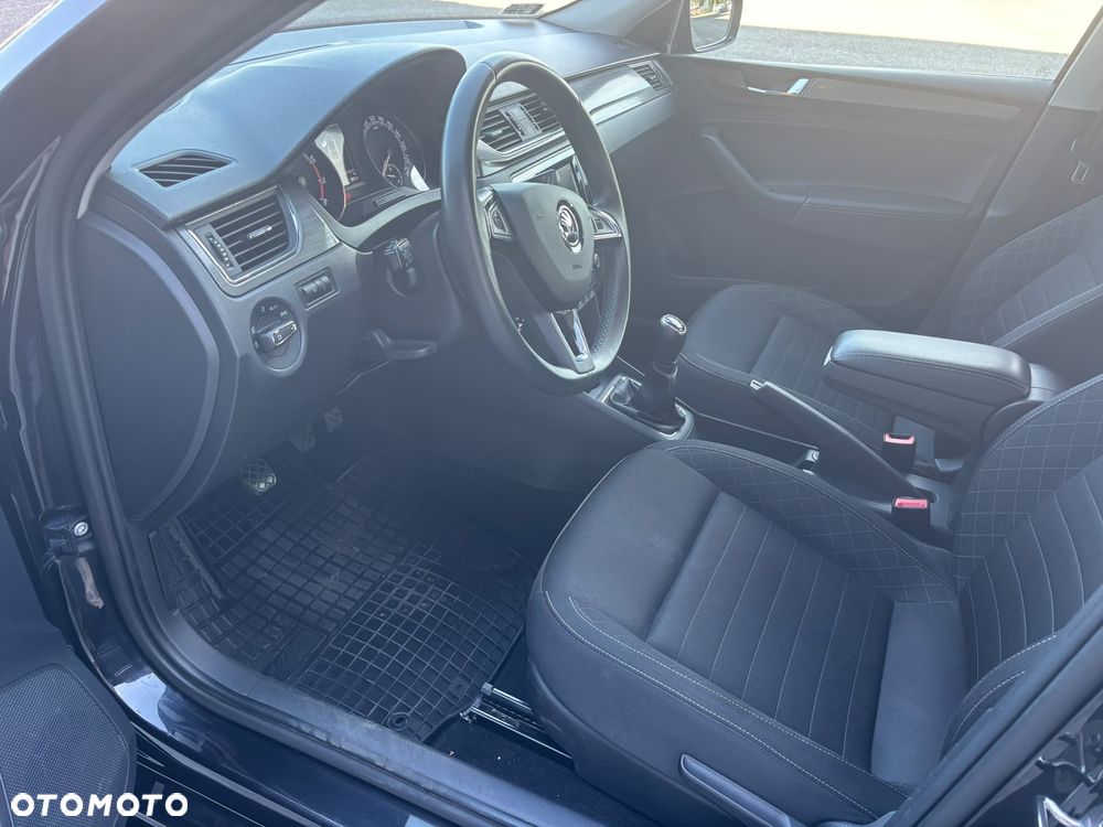 Skoda RAPID 1.0 TSI Style - 19