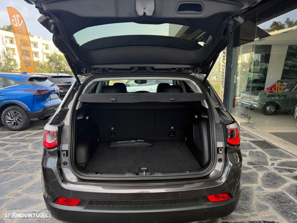 Jeep Compass 1.3 T Limited DCT - 6