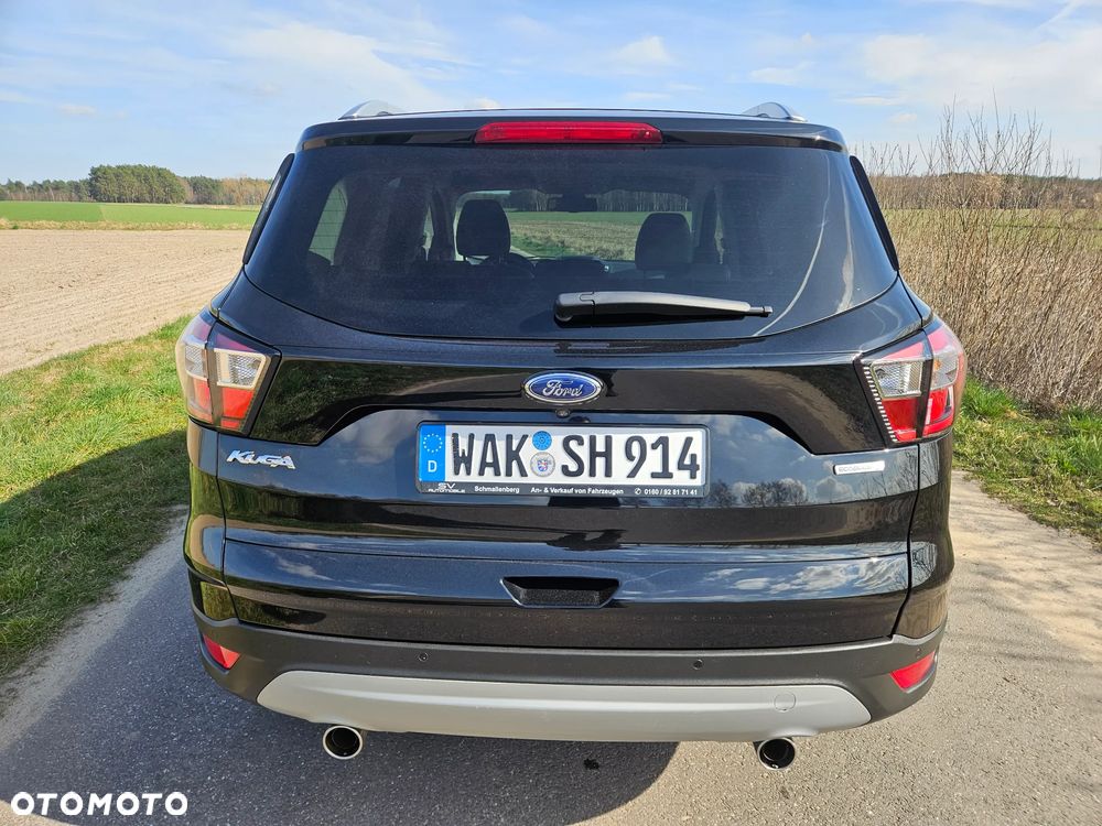 Ford Kuga 1.5 EcoBoost 2x4 Titanium - 10