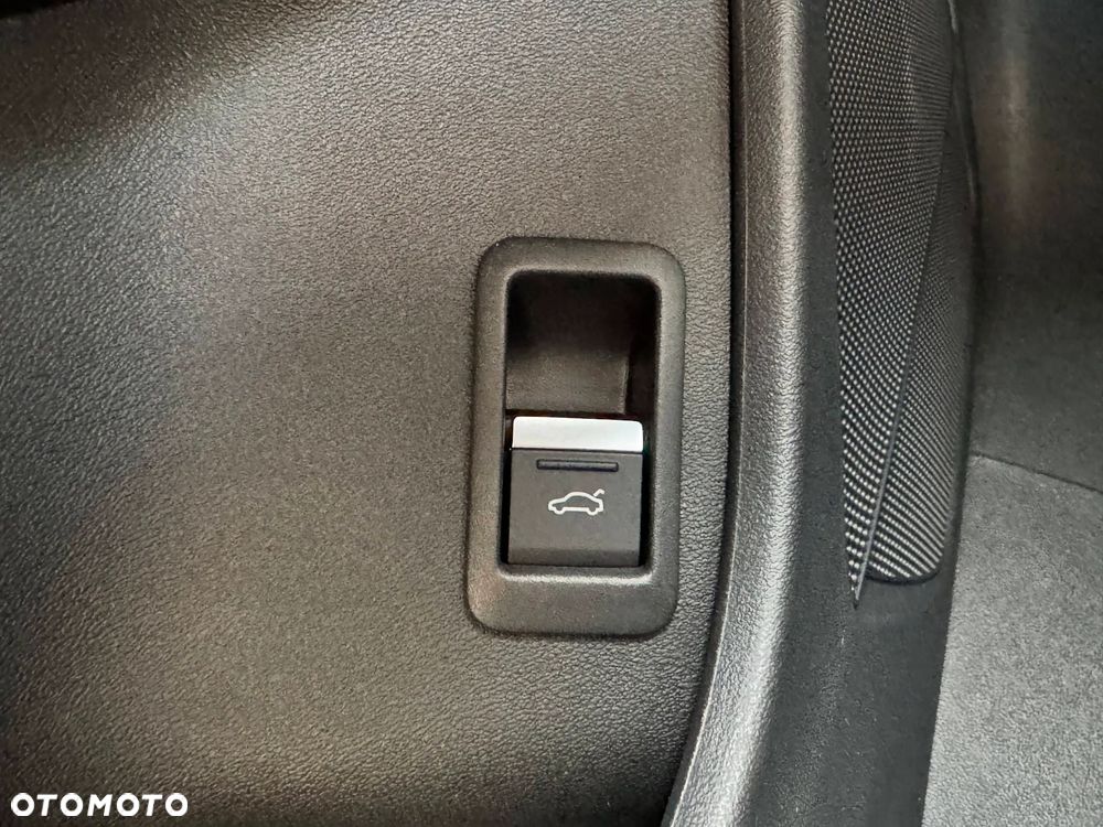 Audi Q4 e-tron 45 82kWh - 12