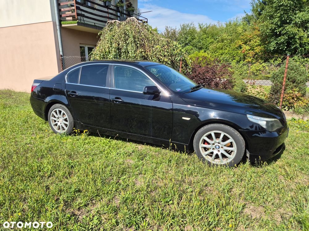 BMW Seria 5 525d - 9