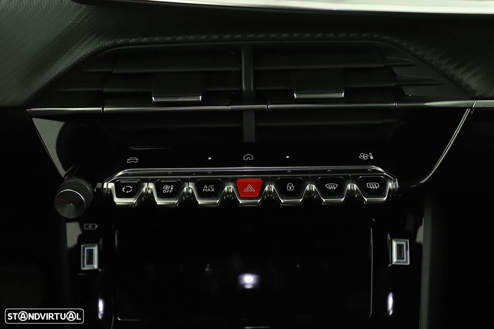 Peugeot 2008 1.2 PureTech Allure EAT8 - 14
