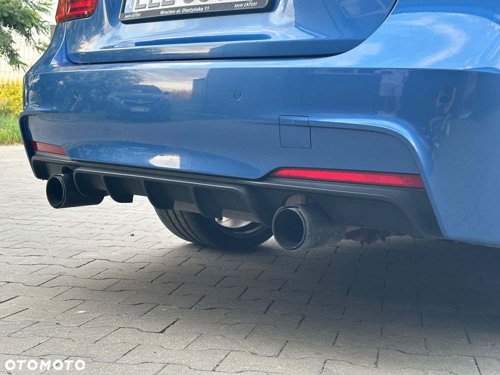 BMW Seria 3 335i xDrive - 10