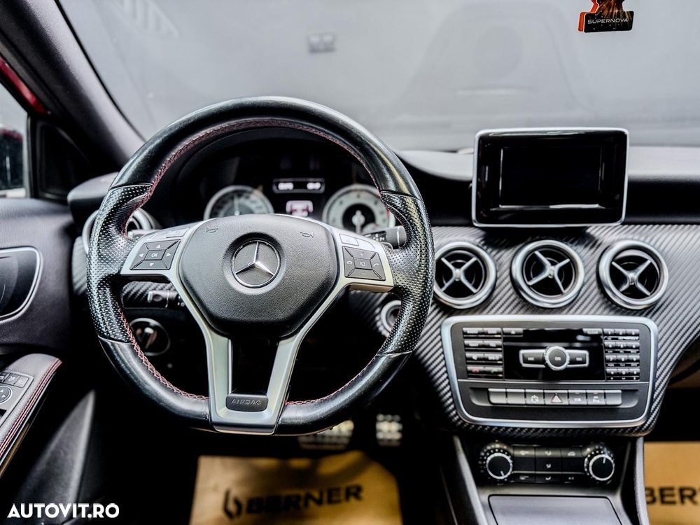 Mercedes-Benz A 200 d 7G-DCT AMG Line - 12