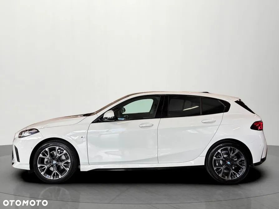 BMW Seria 1 120i - 26
