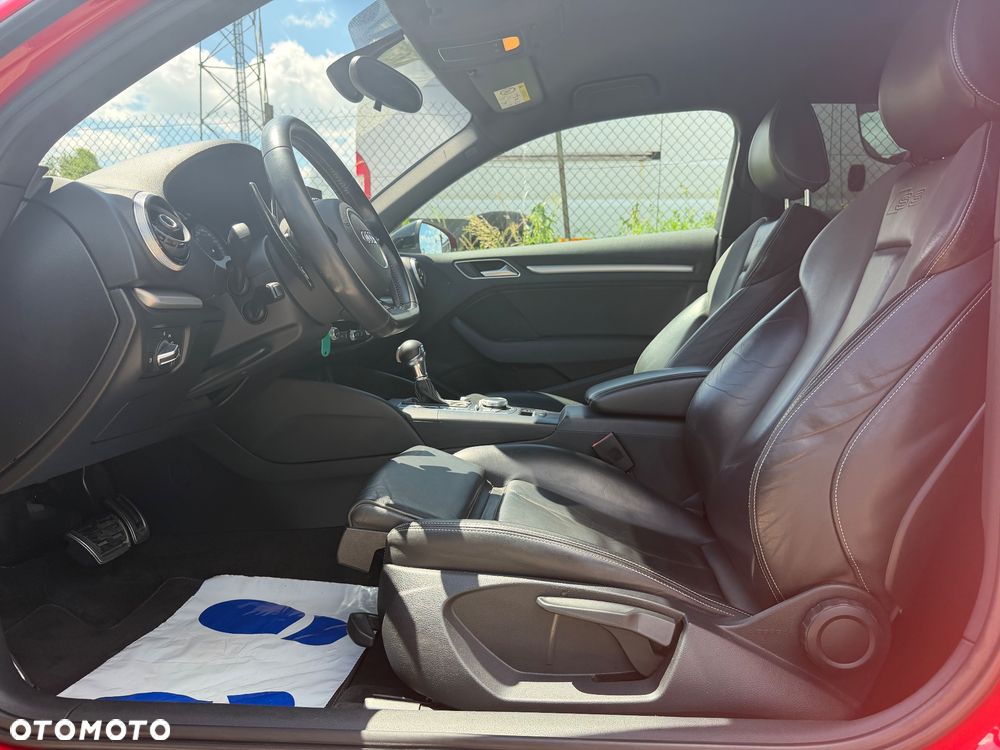 Audi S3 S tronic - 17