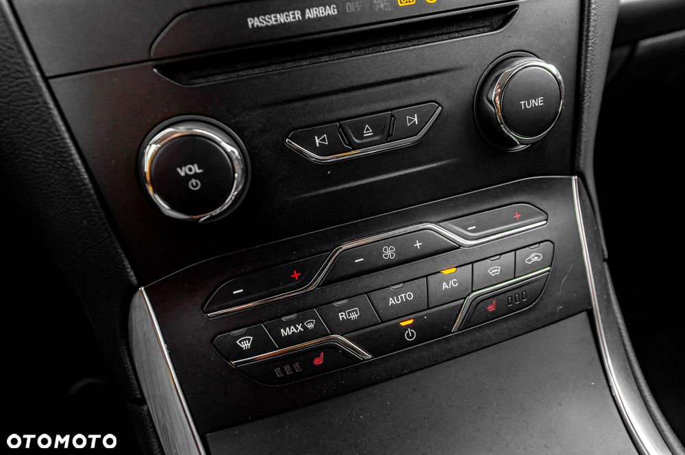 Ford Galaxy 2.0 TDCi 4WD Titanium PowerShift - 32