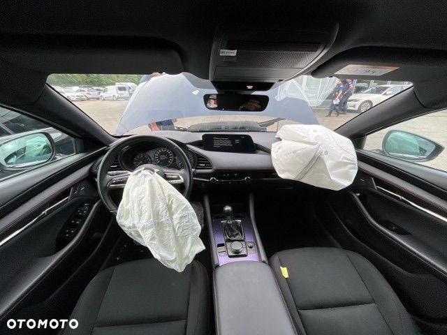 Mazda 3 - 12