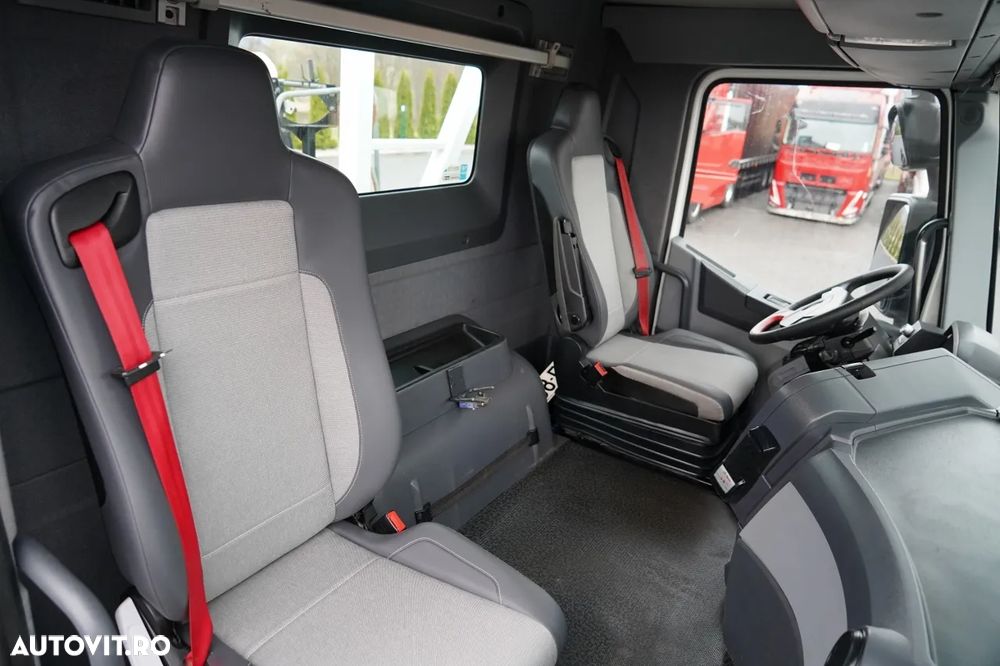Renault C 430 / 6x4 / BASCUNĂ CU DOUĂ LATE / BASCUNĂ HIDRAULICĂ + HIAB 211 EP-3 HDS / EURO 6 / RADIOCOMANDĂ / ROTATOARE / CUPĂ - 32