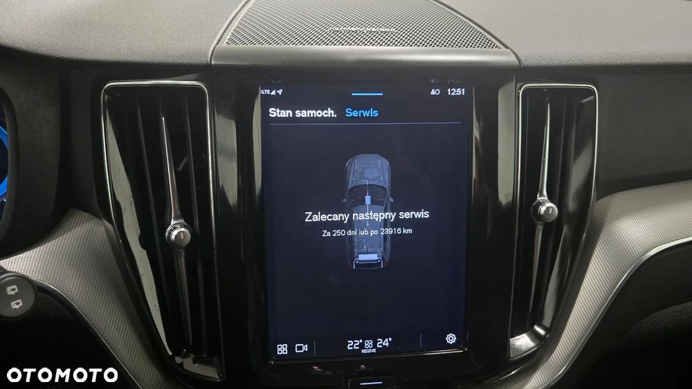 Volvo XC 60 B4 D Plus Dark - 29