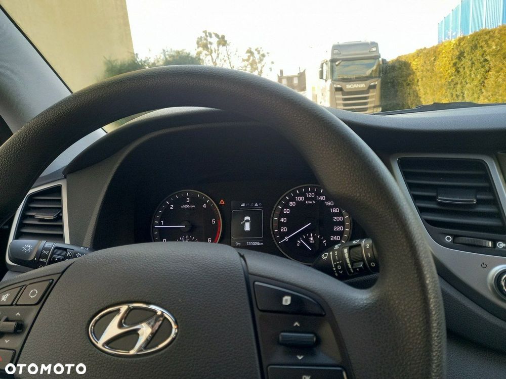 Hyundai Tucson blue 1.7 CRDi 2WD Trend - 32