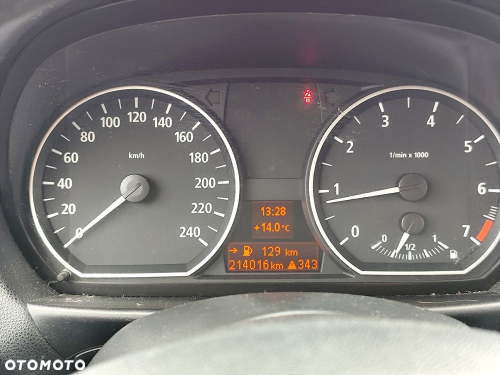 BMW Seria 1 116i - 11