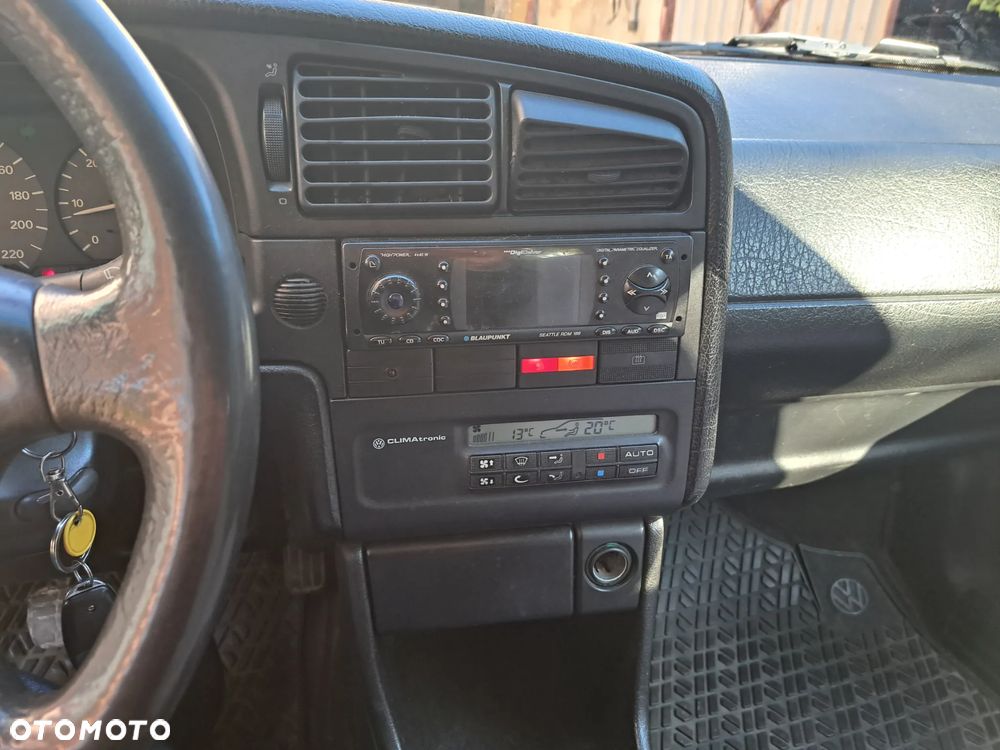 Volkswagen Passat Variant 1.9 TDI GL - 11