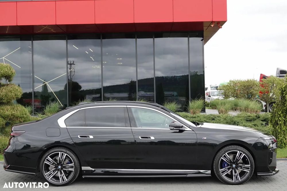 BMW Seria 7 730d xDrive MHEV - 9