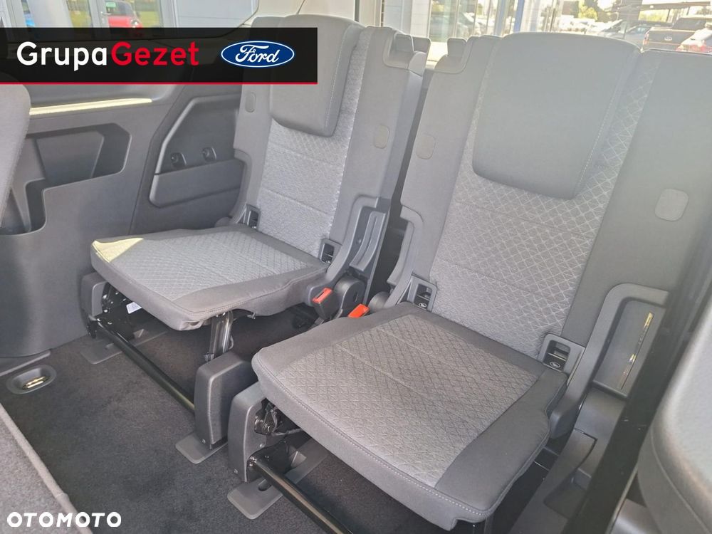 Ford Tourneo Connect - 17