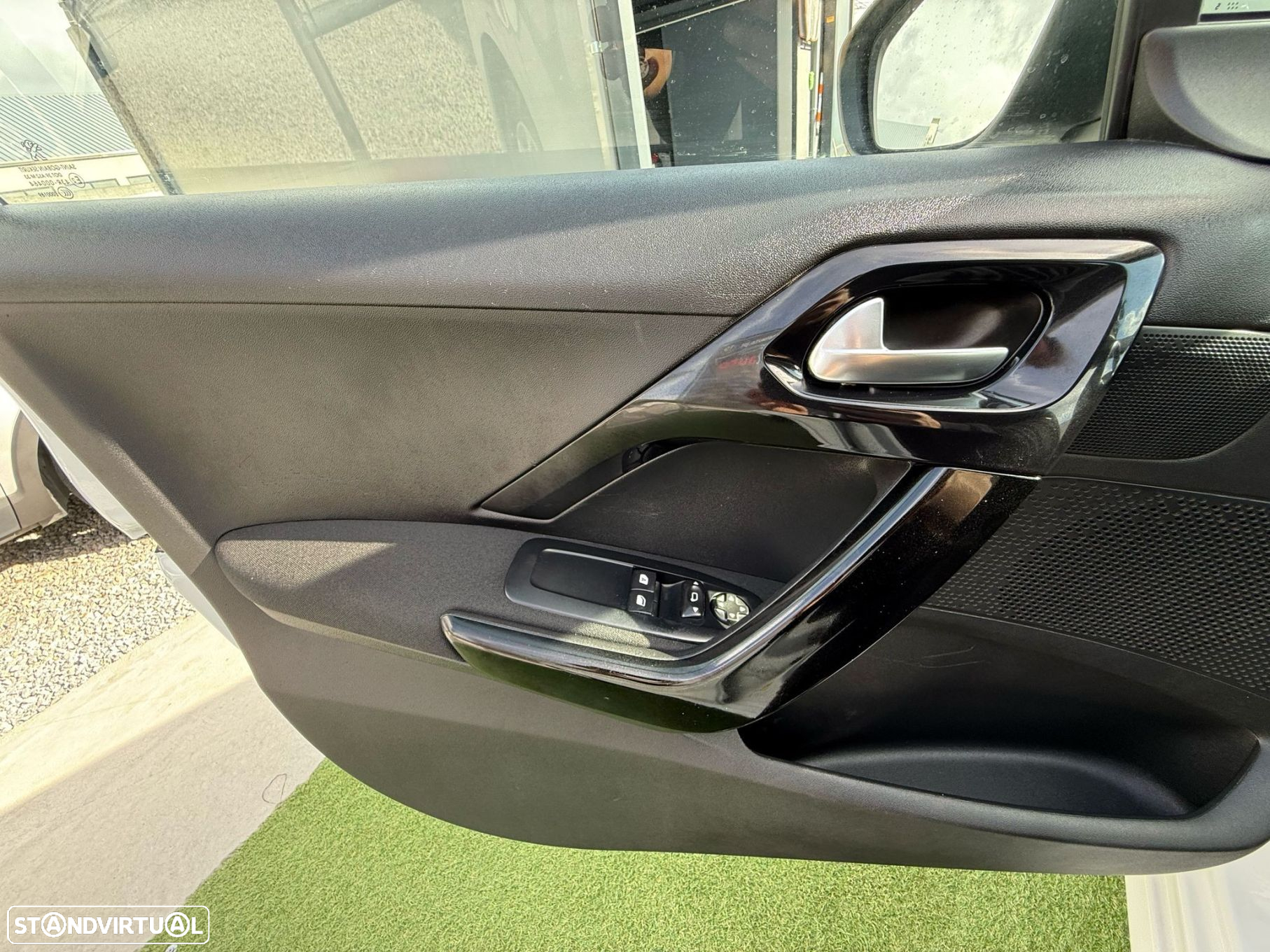 Peugeot 208 1.4 HDi Active - 37