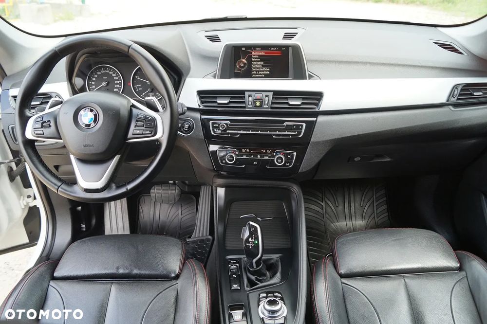 BMW X1 xDrive20d Sport Line - 7