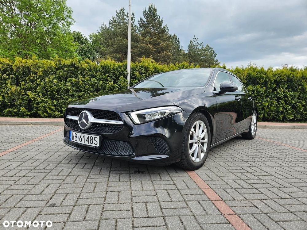 Mercedes-Benz Klasa A 180 Progressive 7G-DCT - 4