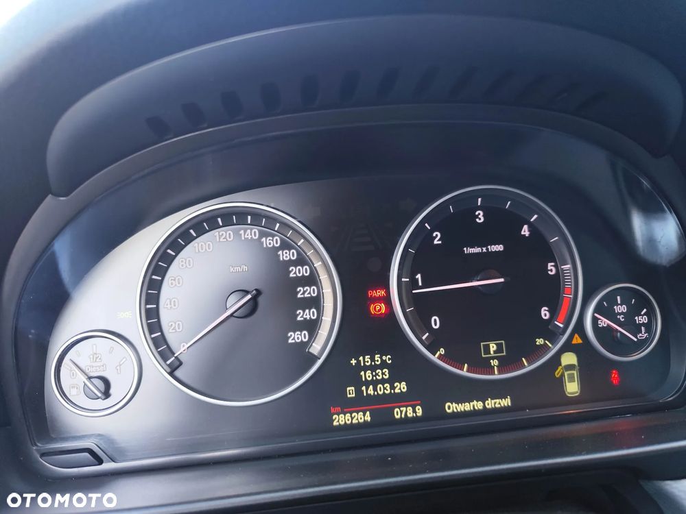 BMW Seria 5 520d - 14