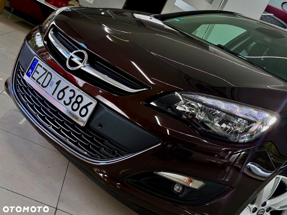 Opel Astra 1.4 Turbo Color Edition - 26