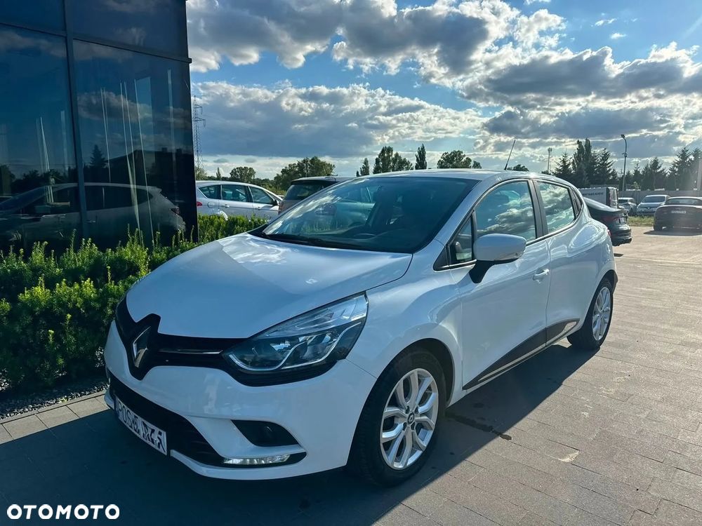 Renault Clio - 10