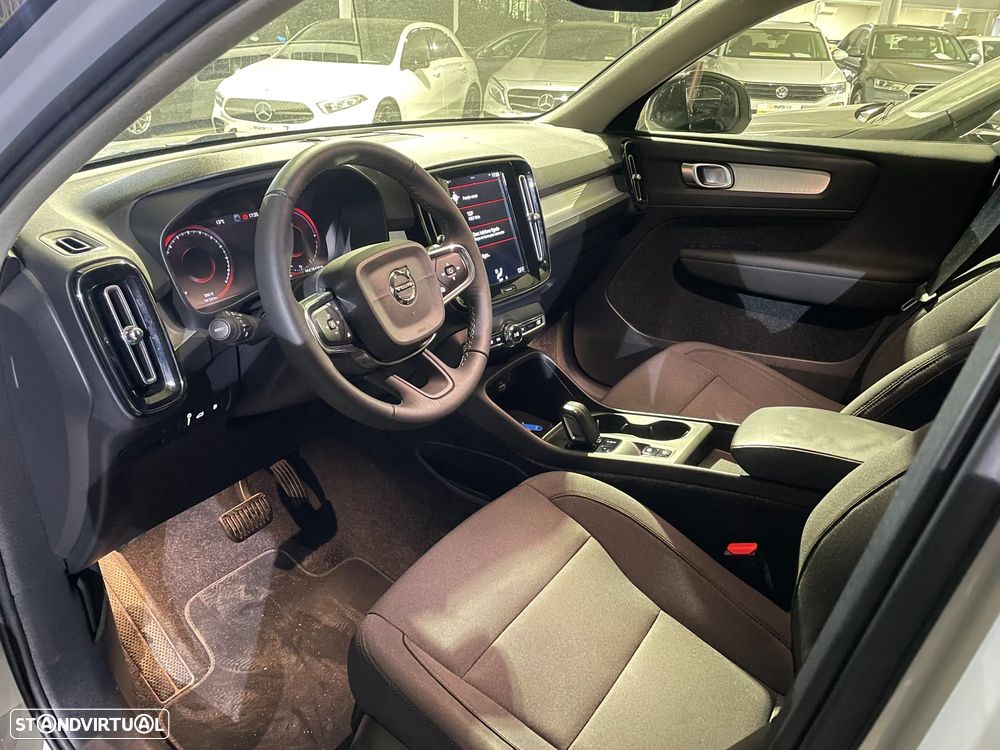 Volvo XC 40 1.5 T5 PHEV Momentum Plus - 22