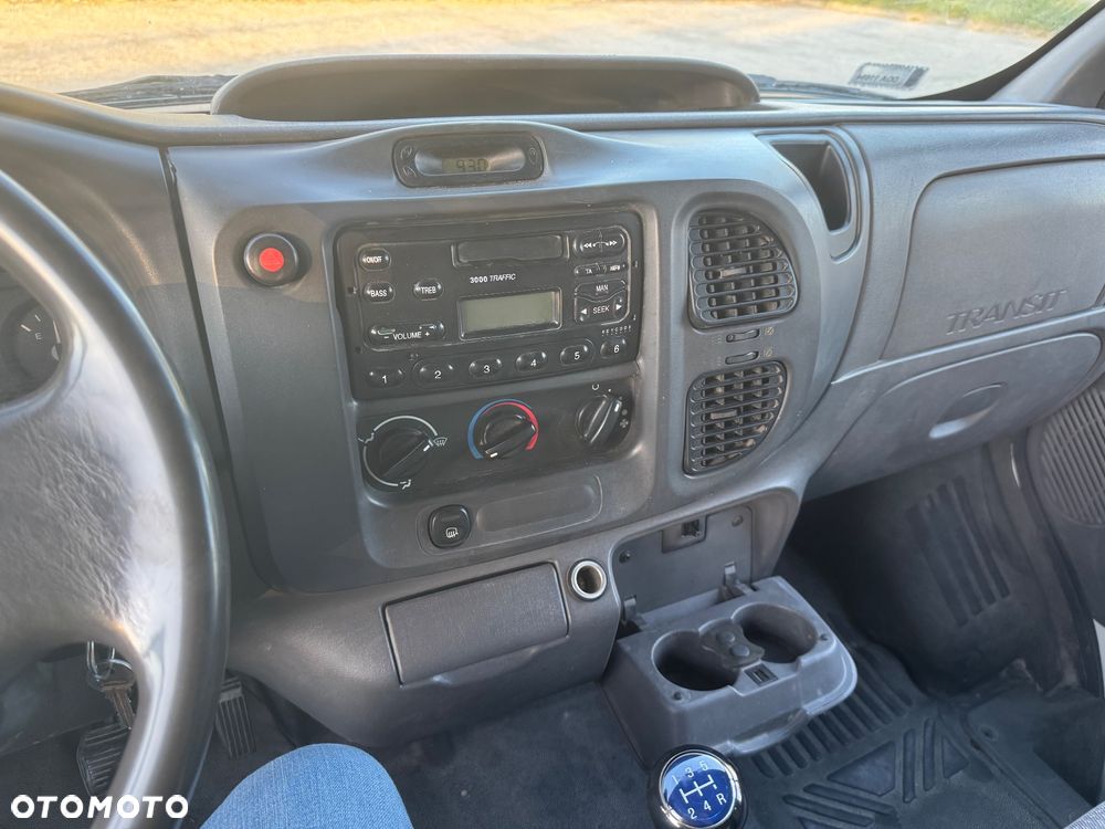 Ford Transit - 7