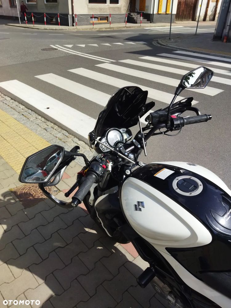 Suzuki Gladius - 5