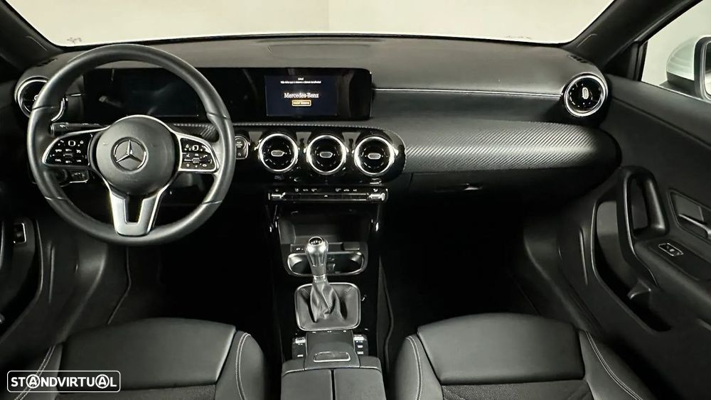 Mercedes-Benz CLA 180 d Progressive - 13