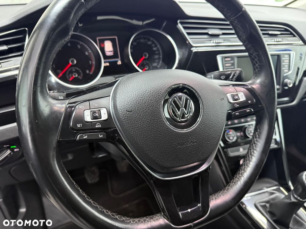Volkswagen Touran 1.4 TSI (BlueMotion Technology) Highline - 9