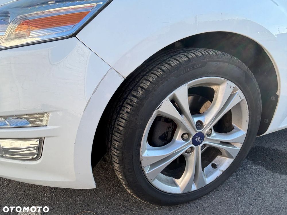 Ford Mondeo - 12