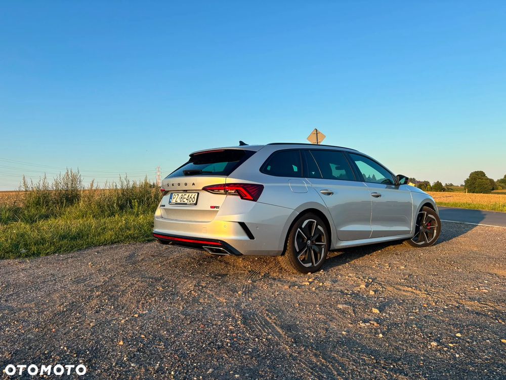 Skoda Octavia 2.0 TDI RS DSG - 4