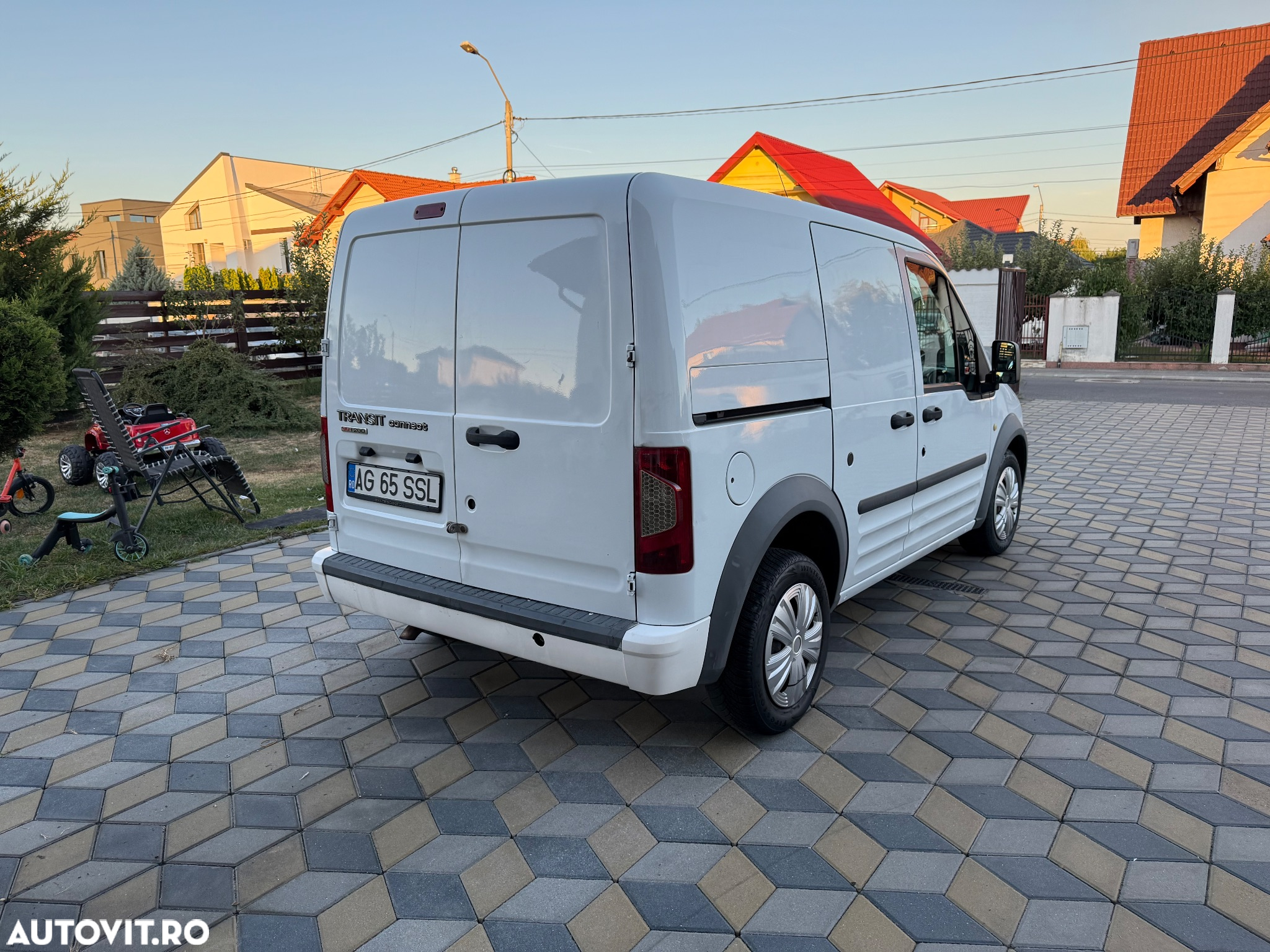 Ford Transit Connect - 20