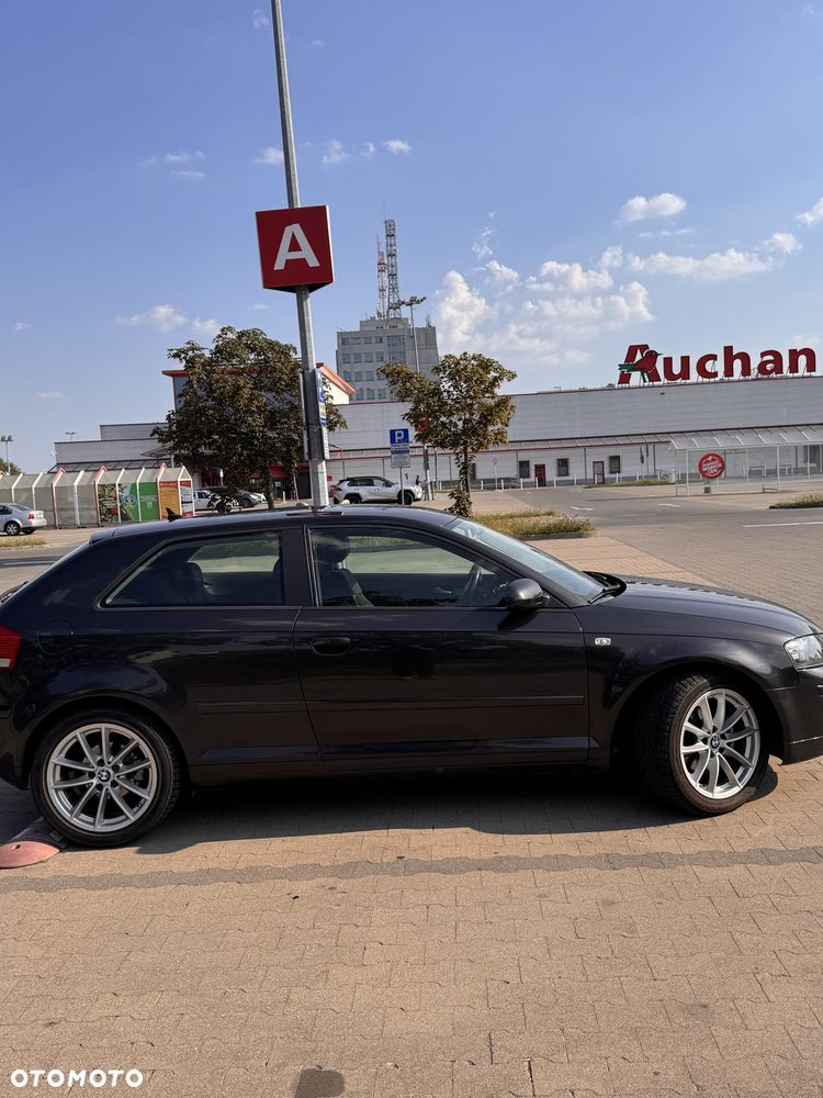 Audi A3 Sportback - 3