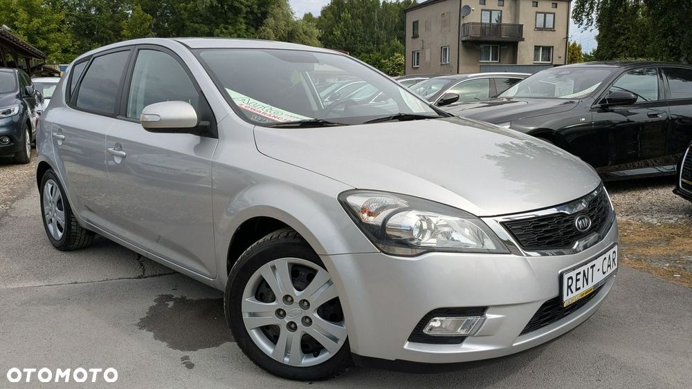 Kia Ceed - 7