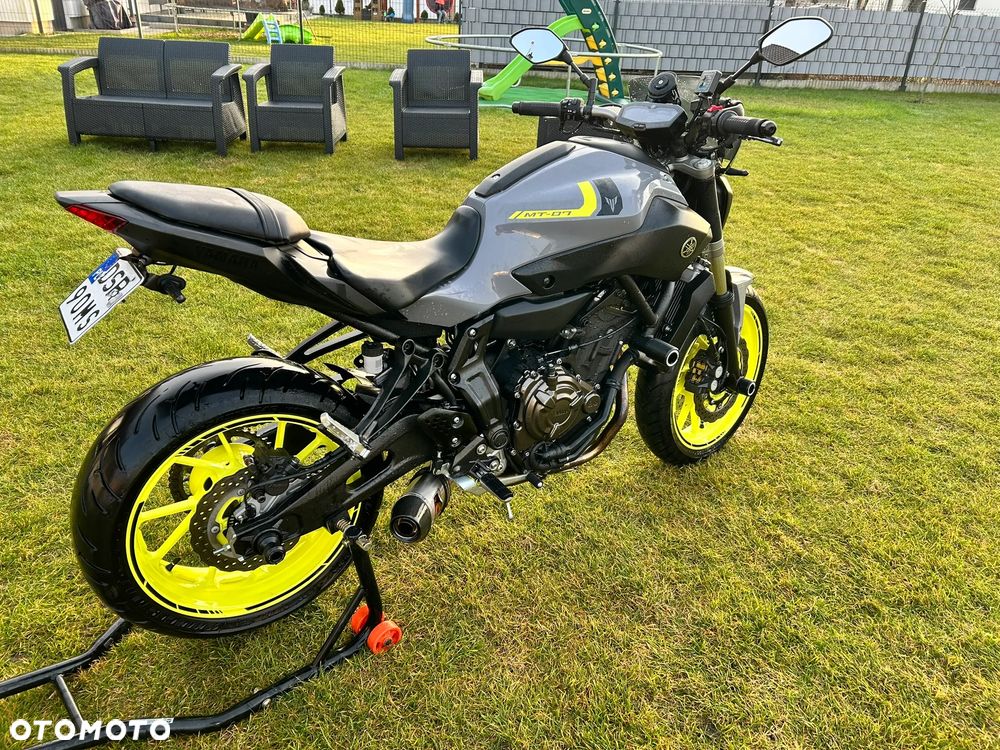 Yamaha MT - 4