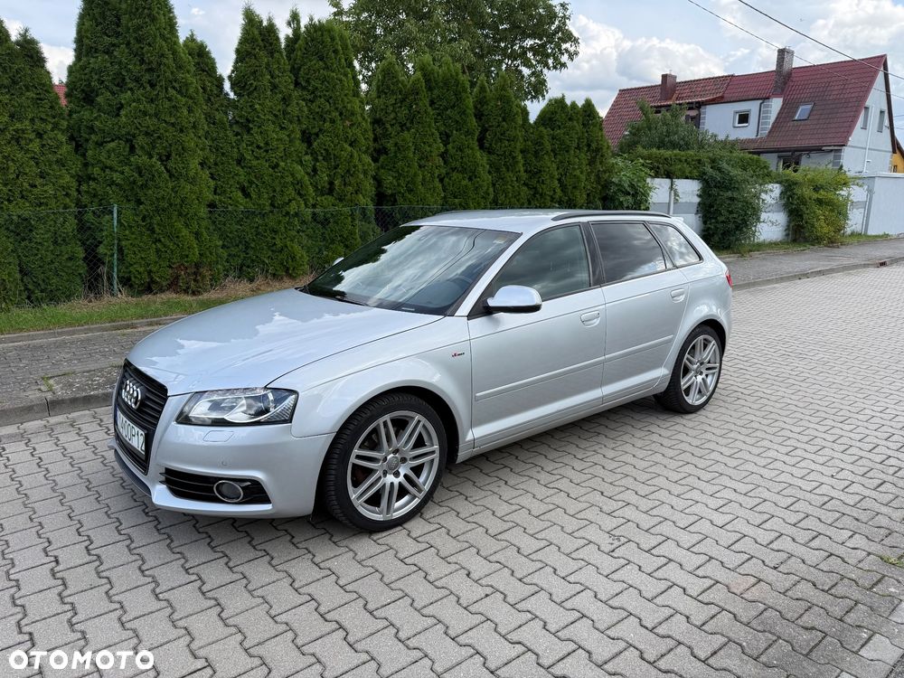 Audi A3 Sportback 2012 photo 2