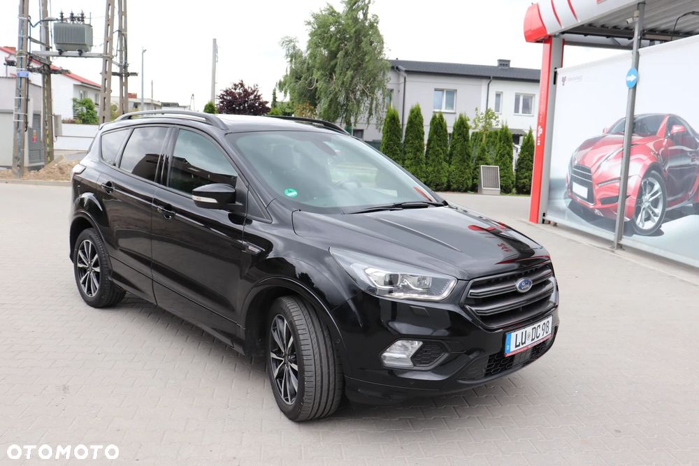 Ford Kuga 1.5 EcoBoost 2x4 ST-Line - 32